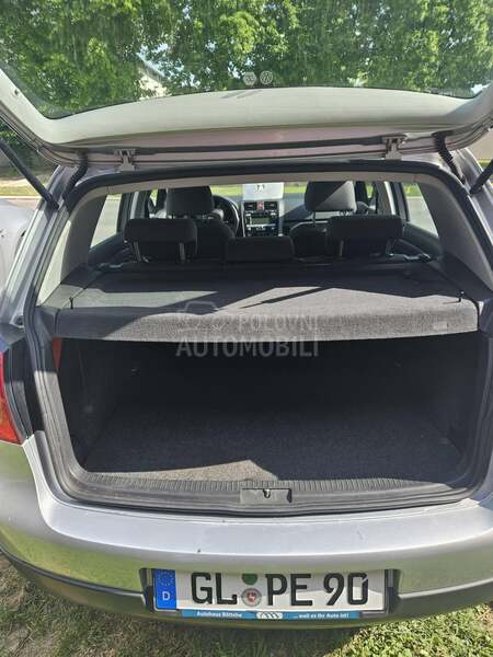 Volkswagen Golf 5 REZERVISAN