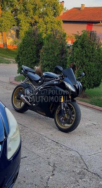 Yamaha YZF R6 YOSHIMURA
