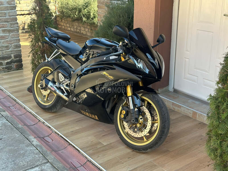 Yamaha YZF R6 YOSHIMURA