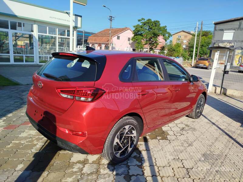 Hyundai i30 1.5 DPI STYLE