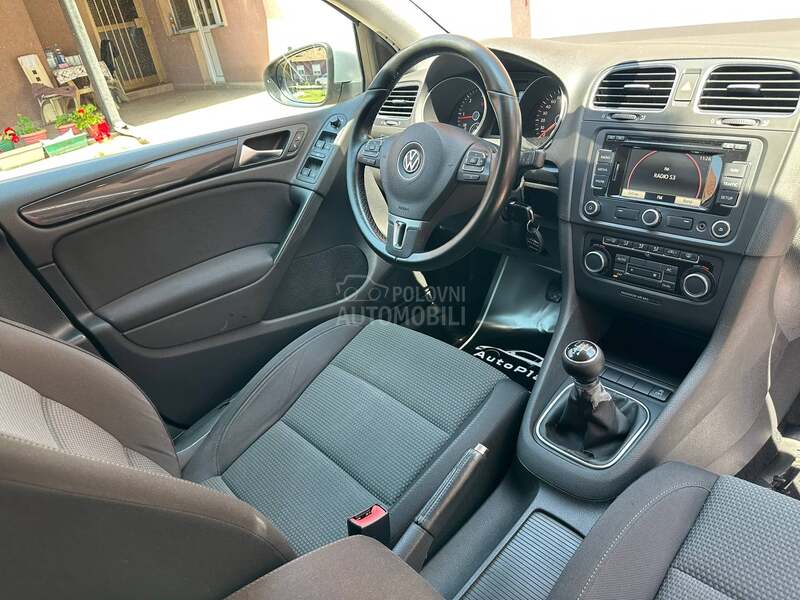Volkswagen Golf 6 1.6 TDI Highline