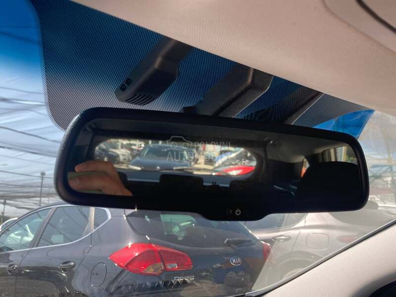 Hyundai i40 1.7 CRDi Au.to Na.vi