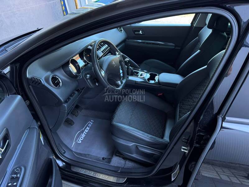 Peugeot 3008 1.6 hdi ALLURE