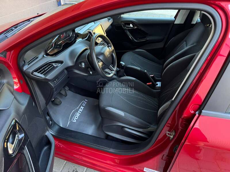 Peugeot 208 1.4 hdi