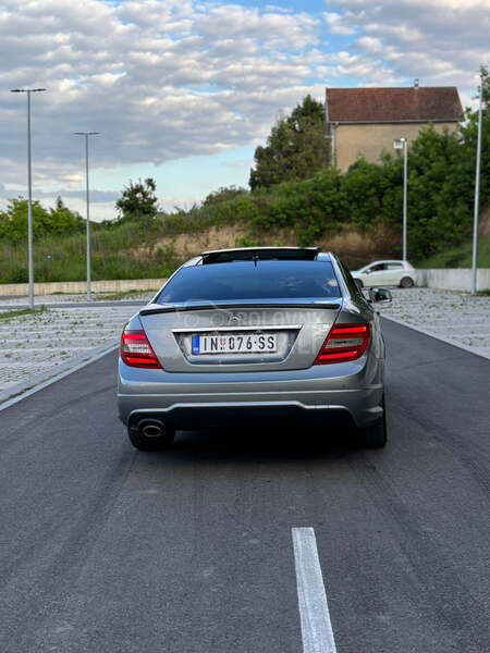 Mercedes Benz C 220 