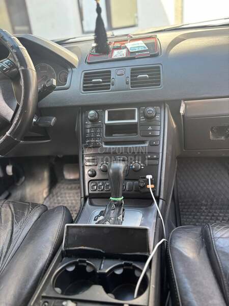 Volvo XC90 D5