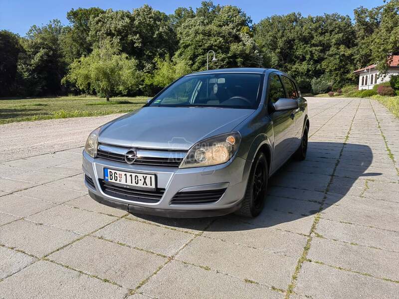 Opel Astra H 1.6 16v easytronic