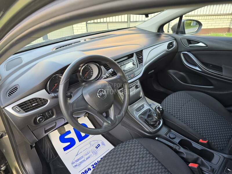 Opel Astra K 1.4b n o v