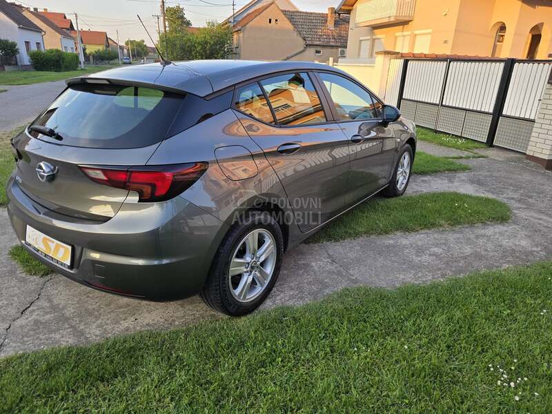 Opel Astra K 1.4b n o v