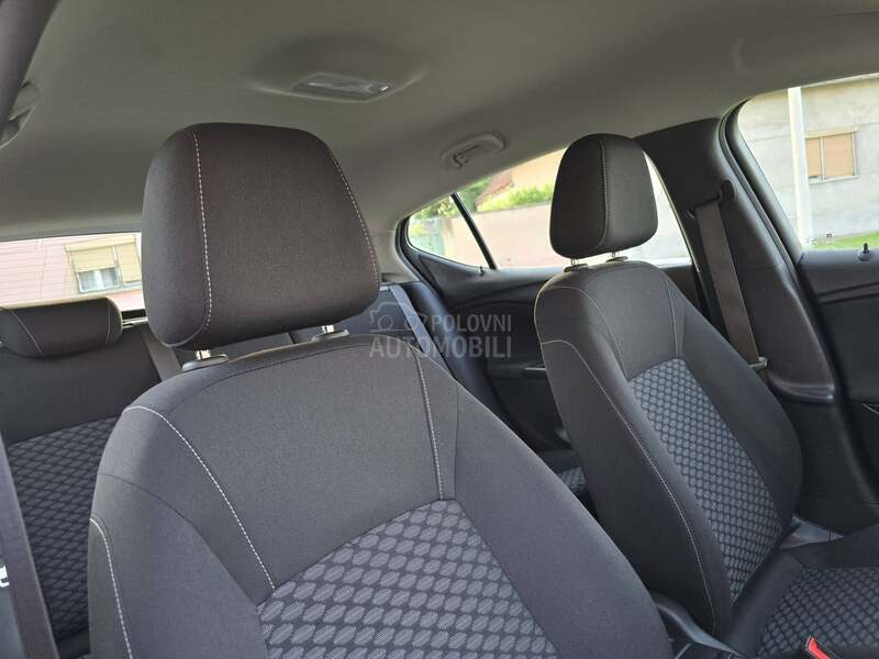 Opel Astra K 1.4b n o v