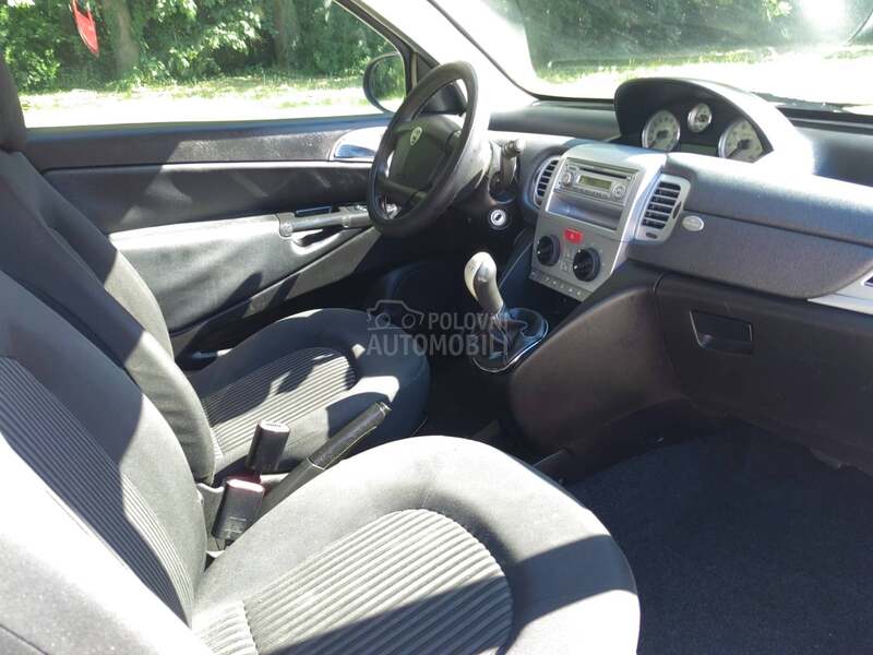Lancia Ypsilon 1.3mjet