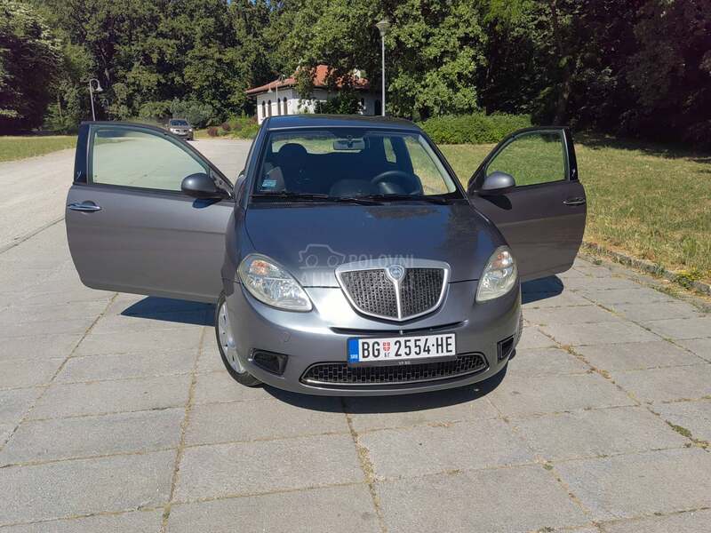 Lancia Ypsilon 1.3mjet