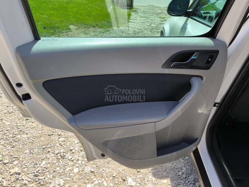 Škoda Yeti 1.6 tdi.CH/NAV