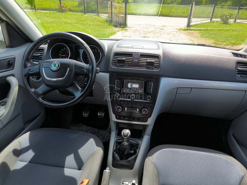Škoda Yeti 1.6 tdi.CH/NAV