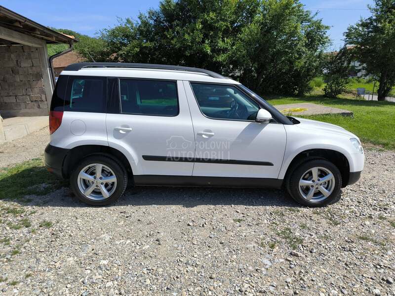 Škoda Yeti 1.6 tdi.CH/NAV
