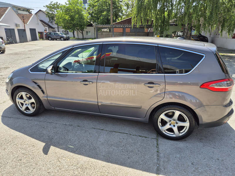 Ford S-Max 