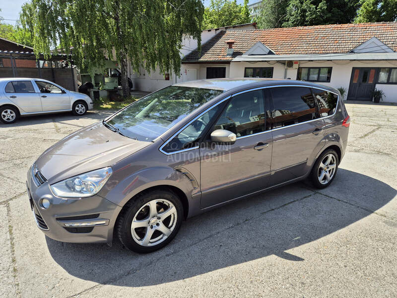 Ford S-Max 