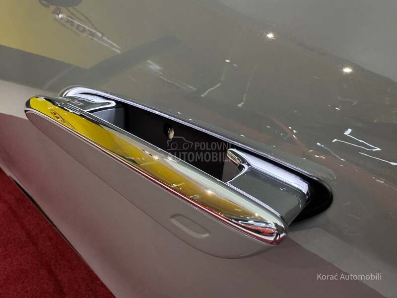 Mercedes Benz E 220 d 2xAMG AIRMATIC