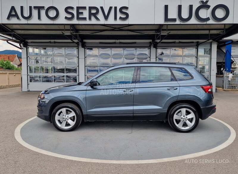 Škoda Karoq R kamera DSG