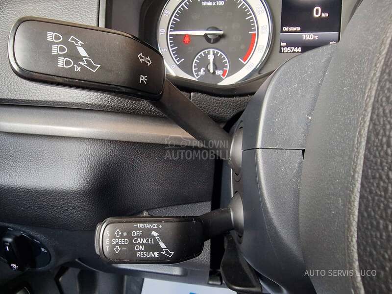 Škoda Karoq R kamera DSG