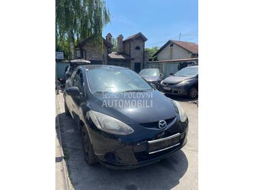 Mazda 2 2009. god. -  kompletan auto u delovima