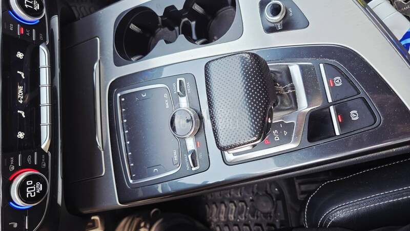 Audi Q7 S-line Comfort