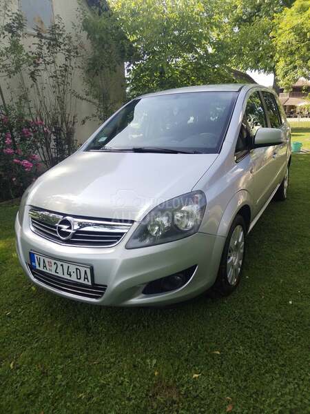Opel Zafira 