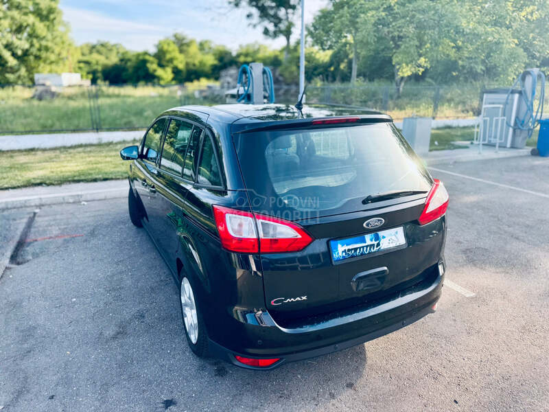 Ford Grand C-Max Black Mamba