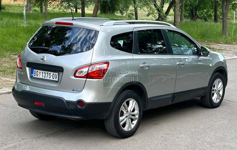 Nissan Qashqai + 2 
