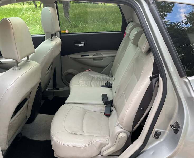 Nissan Qashqai + 2 