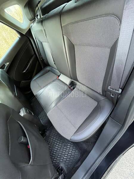 Opel Astra J COSMO