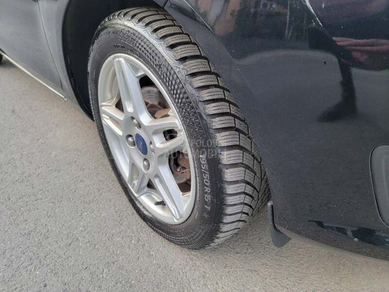 Ford Fiesta 1.0t TITANIUM novo