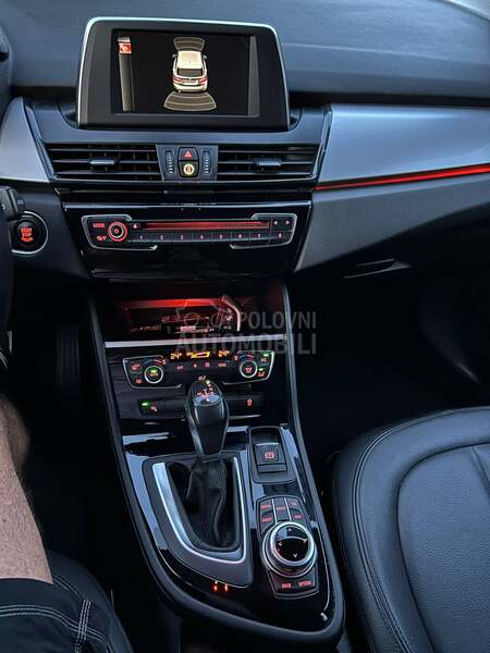 BMW 218 aut/led/koza/nav