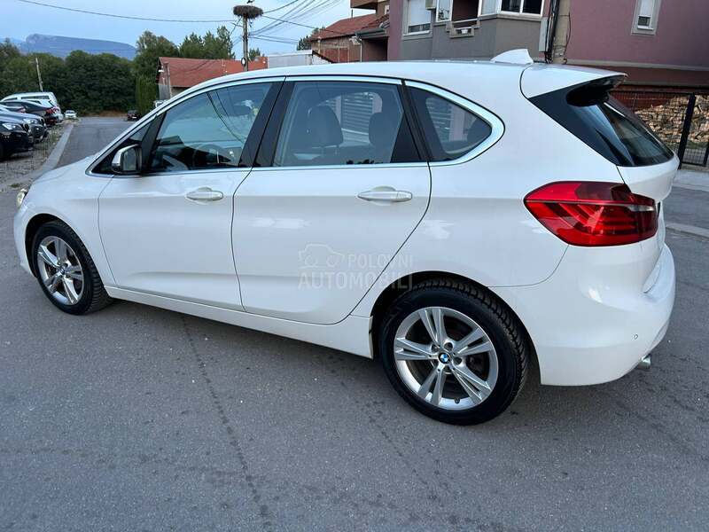 BMW 218 aut/led/koza/nav