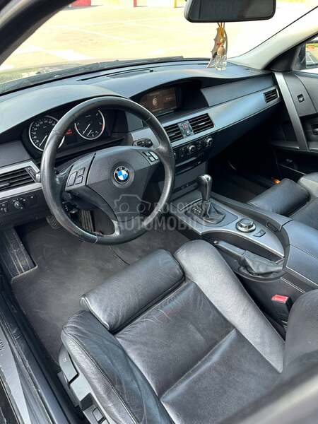 BMW 525 