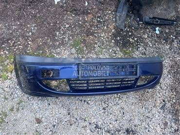 branik sa otvorima za maglenke za Ford Fiesta od 2000. do 2002. god.