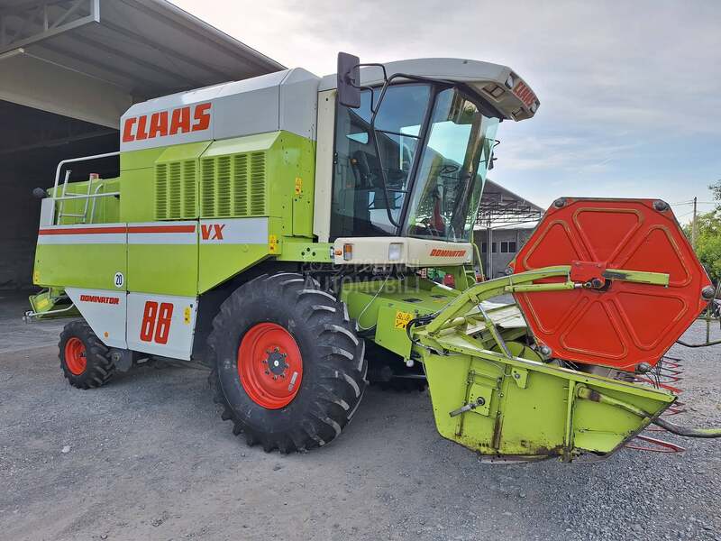 Claas Dominator 88 VX