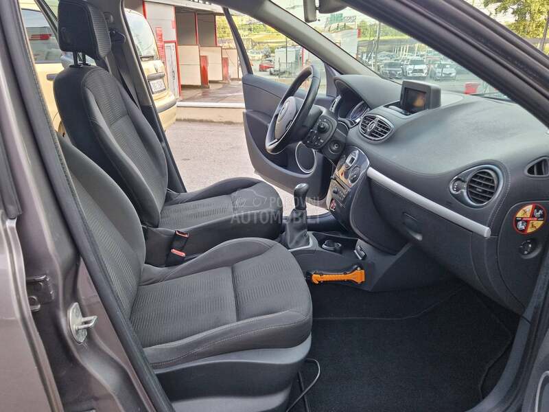 Renault Clio 1.2 PANO/NAV/ F.U.L