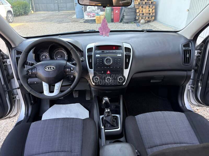 Kia cee`d sw 1.6 CRDI Nov, Nov