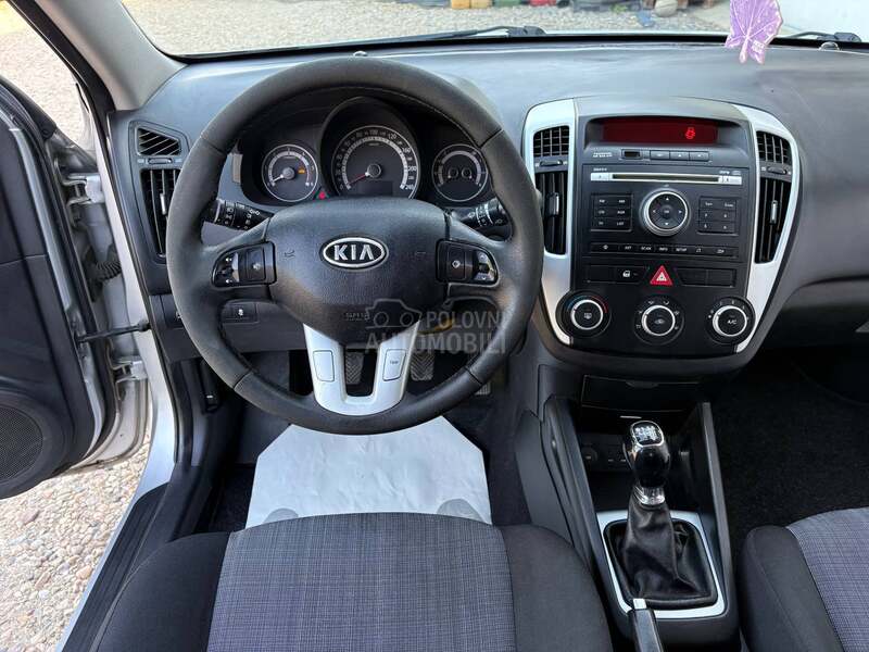 Kia cee`d sw 1.6 CRDI Nov, Nov