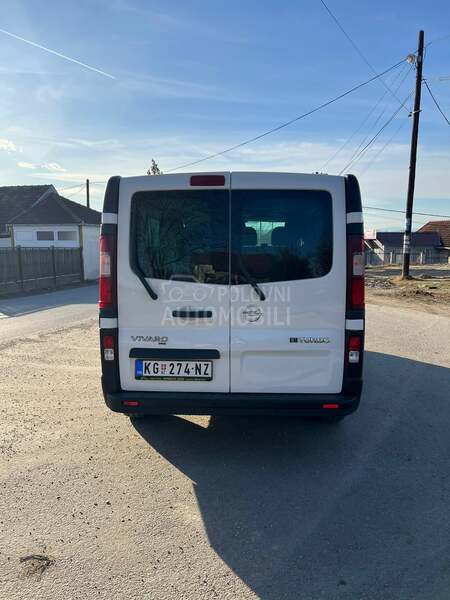 Opel Vivaro BiTurbo