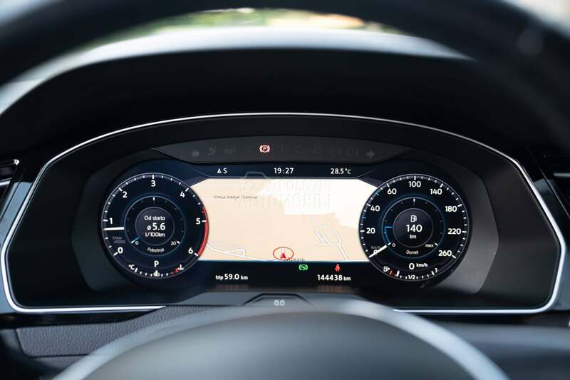 Volkswagen Passat B8 2.0 TDI DSG HIGHLINE