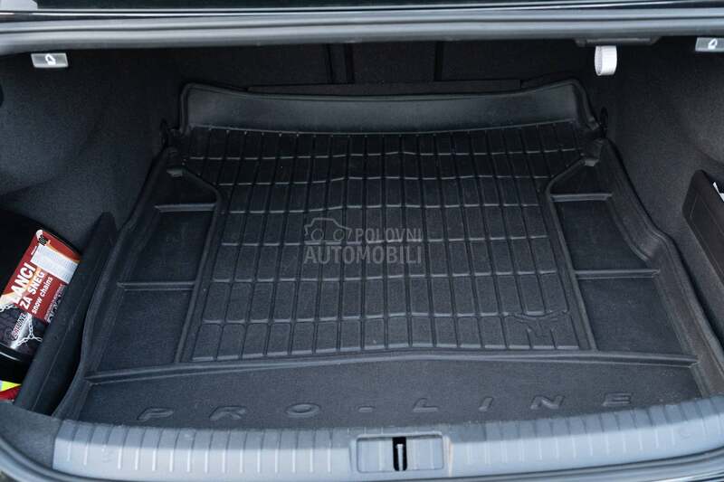 Volkswagen Passat B8 2.0 TDI DSG HIGHLINE