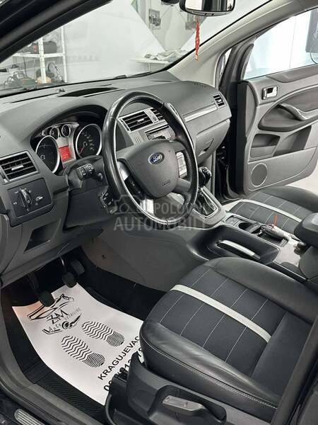 Ford Kuga TITANIUM 4X4 N0V