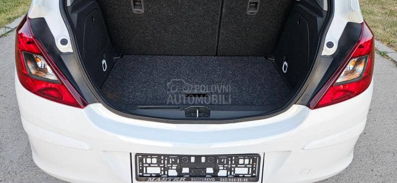 Opel Corsa D 1.4 b  CH