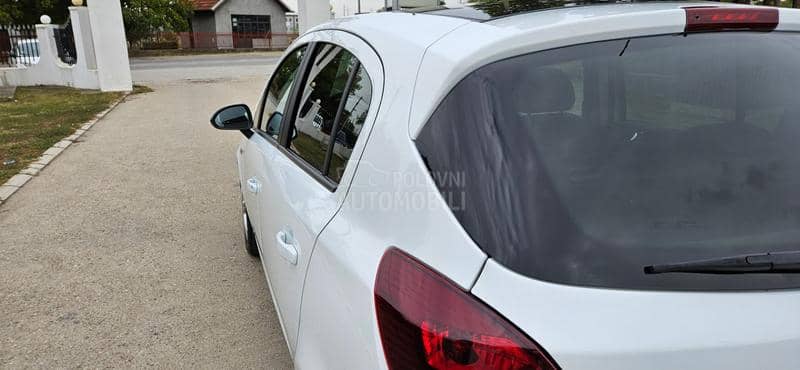 Opel Corsa D 1.4 b  CH