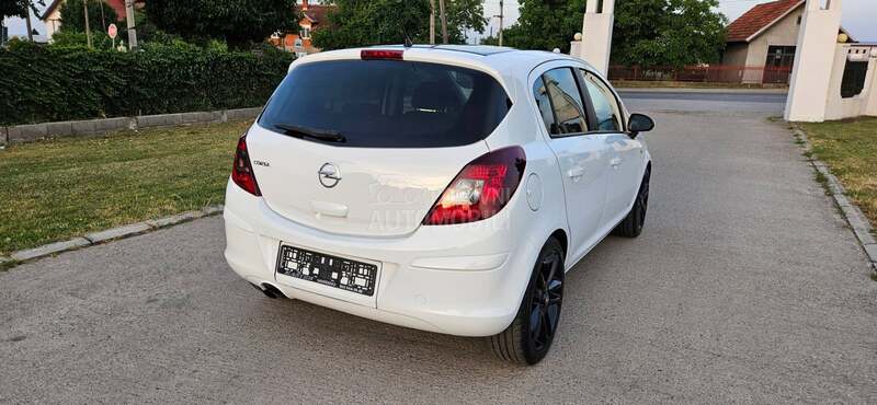 Opel Corsa D 1.4 b  CH