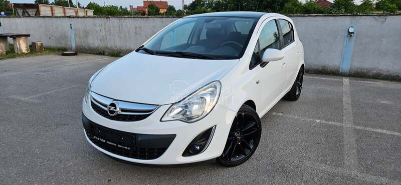 Opel Corsa D 1.4 b  CH