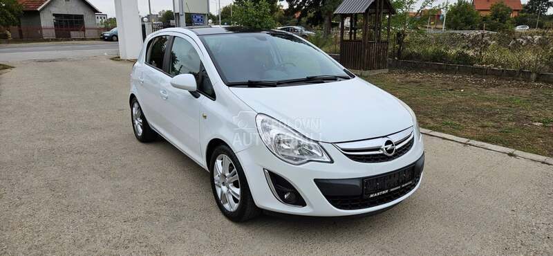 Opel Corsa D 1.4 b  CH