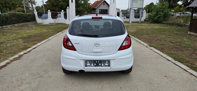 Opel Corsa D 1.4 b  CH